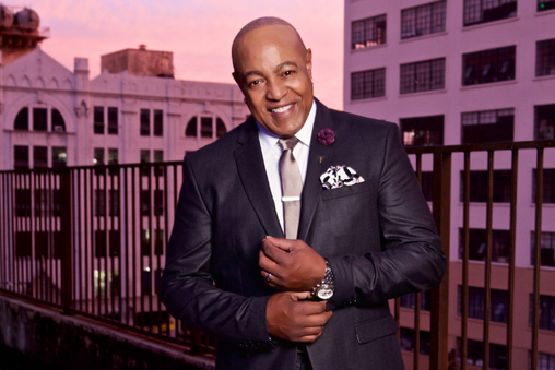 Photo of Peabo Bryson