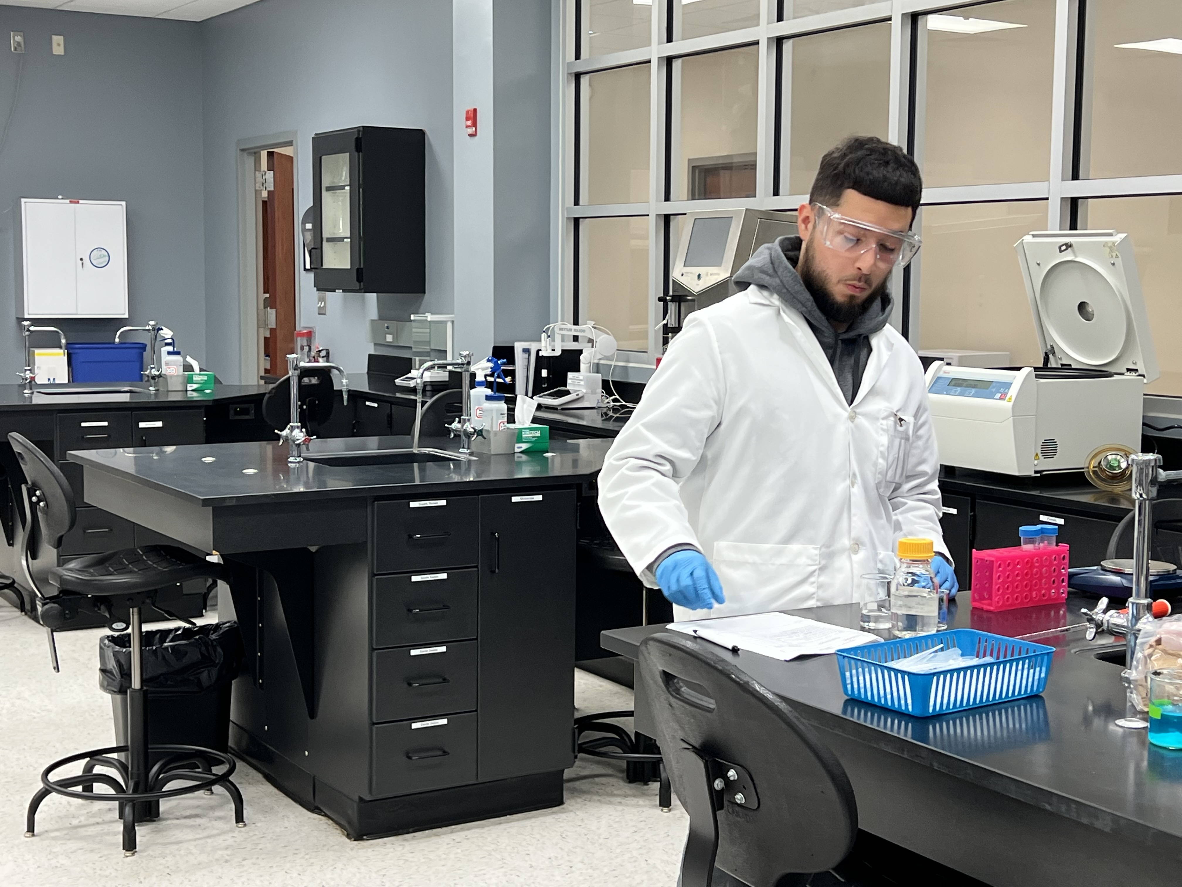 biotech student working in lab
